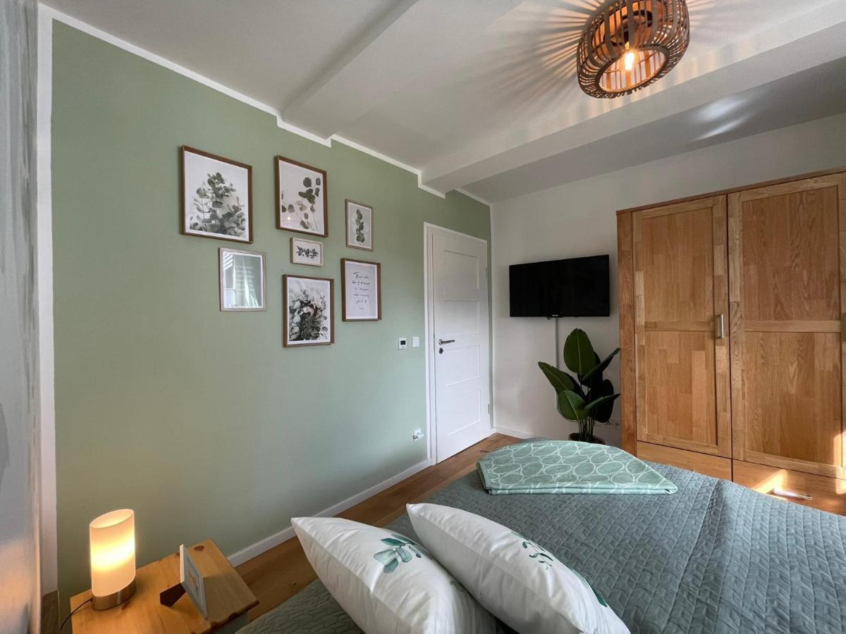 Homelikestay: Ferienwohnungen - Wernigerode - Wlan - Bestlage - Liebevolle Einrichtung Bagian luar foto