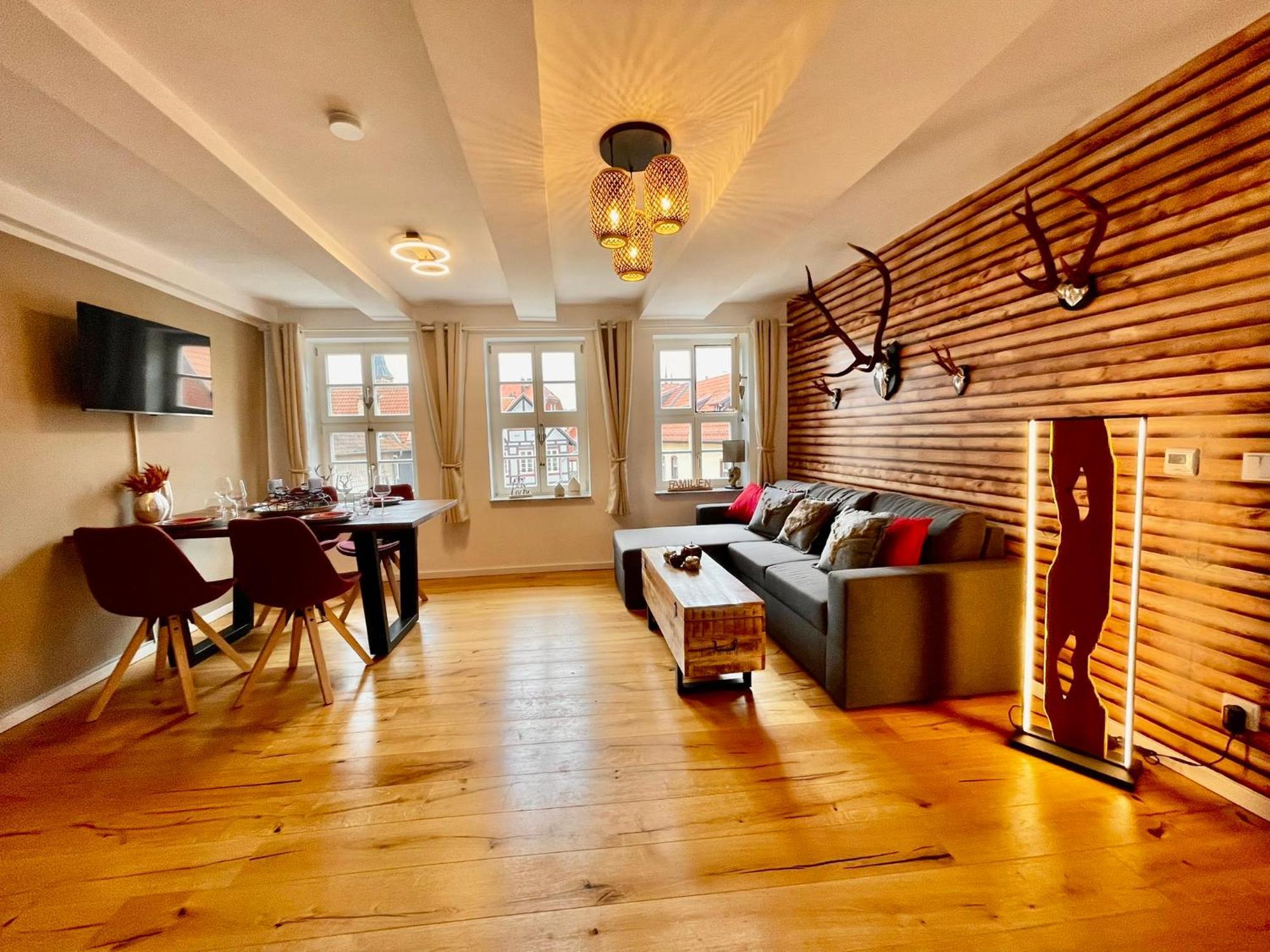 Homelikestay: Ferienwohnungen - Wernigerode - Wlan - Bestlage - Liebevolle Einrichtung Bagian luar foto