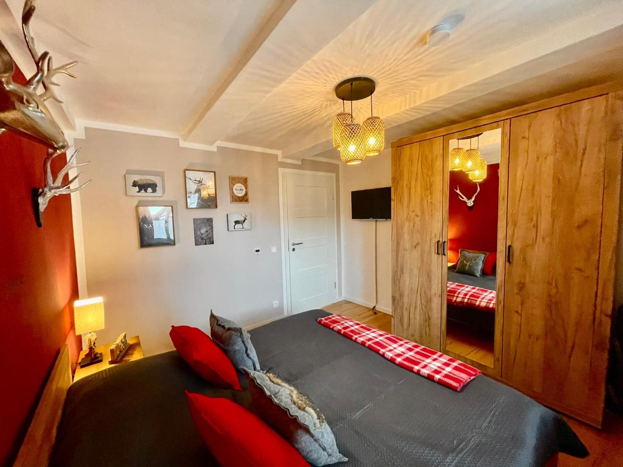 Homelikestay: Ferienwohnungen - Wernigerode - Wlan - Bestlage - Liebevolle Einrichtung Bagian luar foto